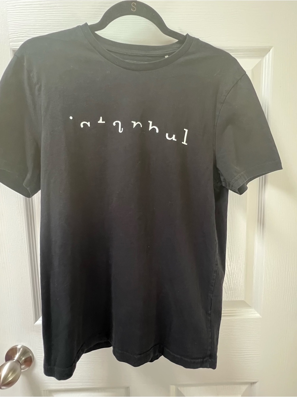 Mavi Men’s T-shirt Istanbul Collection in Black Size Medium